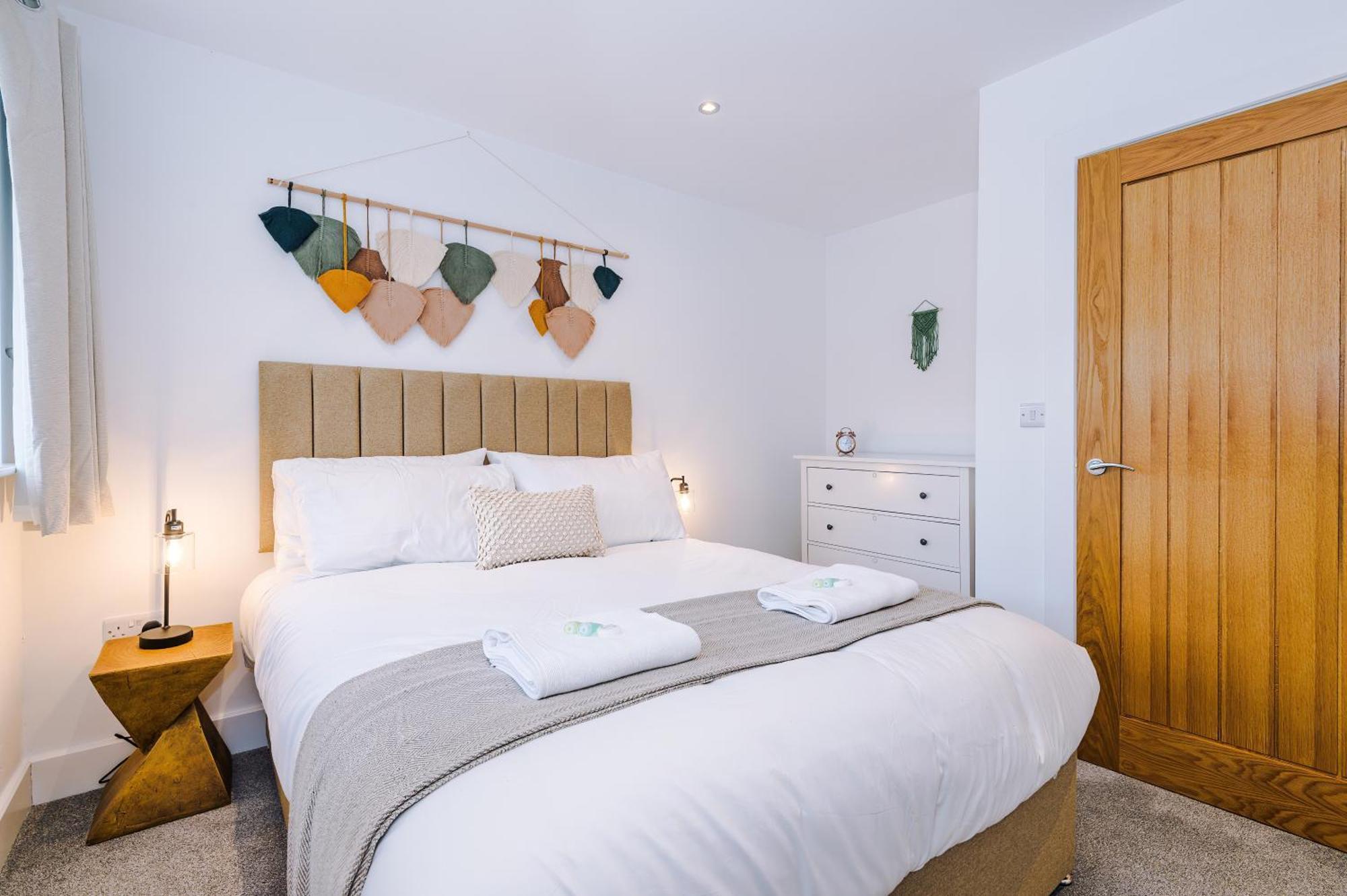 Number 21: A Breathtaking Chester Cottage With Parking Mollington  外观 照片