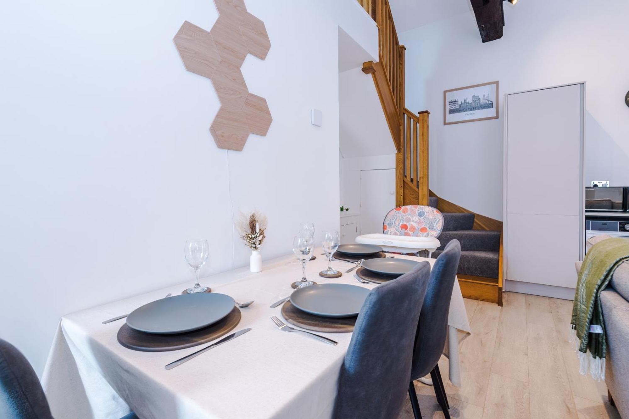 Number 21: A Breathtaking Chester Cottage With Parking Mollington  外观 照片